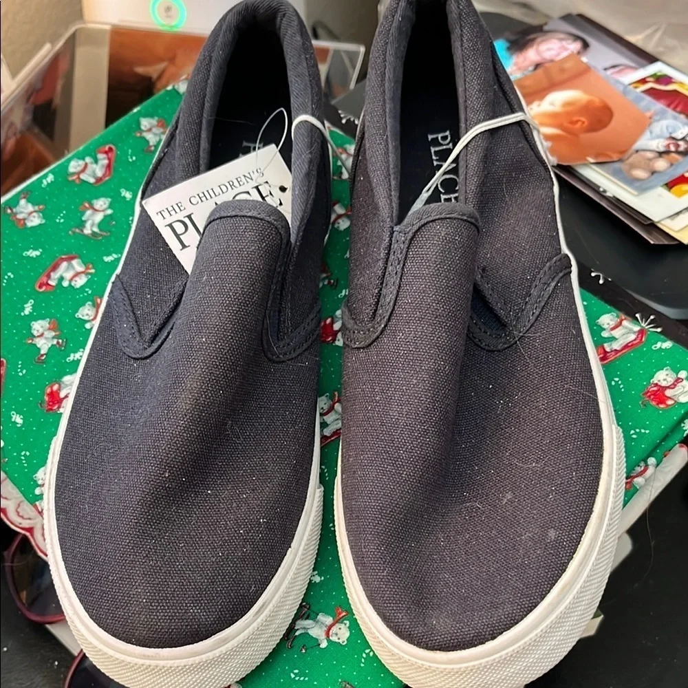 The Children's Place Dark Blue Slip-On Shoes Size 3